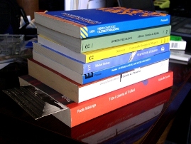 libri_tavolo (54K)